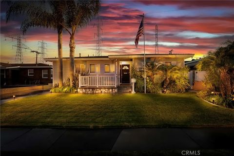 Tiny photo for 6322 Cardale St, Lakewood, CA 90713 (MLS # PW25229427)