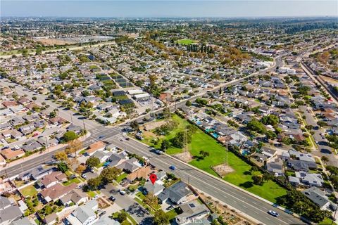 Tiny photo for 6322 Cardale St, Lakewood, CA 90713 (MLS # PW25229427)