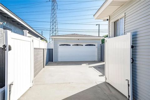 Tiny photo for 6322 Cardale St, Lakewood, CA 90713 (MLS # PW25229427)