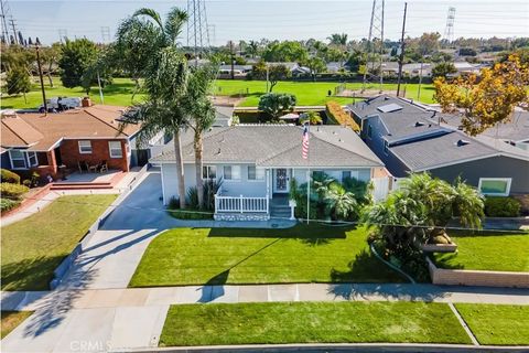 Tiny photo for 6322 Cardale St, Lakewood, CA 90713 (MLS # PW25229427)