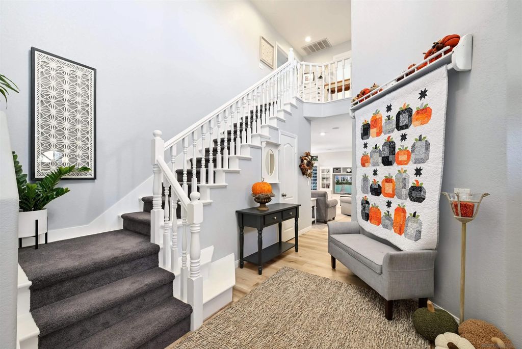 Photo of 1914 Verde Glenn, El Cajon, CA 92019 (MLS # 250043890)