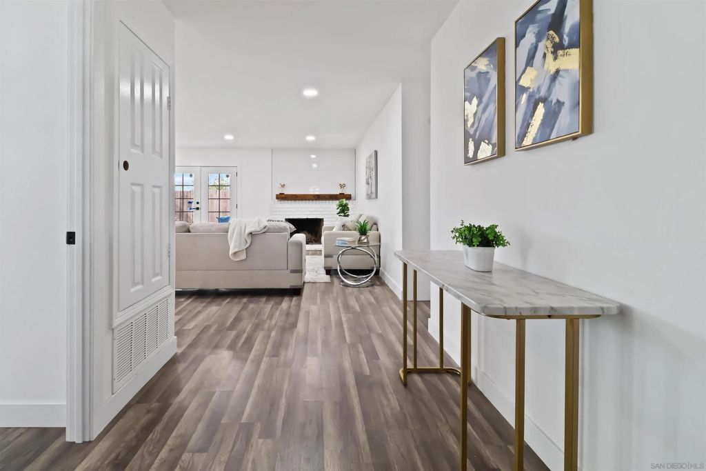 Photo of 10902 Whippletree Ln, Spring Valley, CA 91978 (MLS # 2600555)