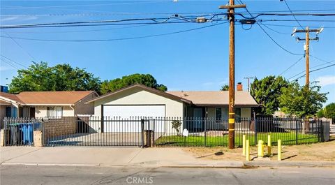 Tiny photo for 42359 52nd St, Lancaster, CA 93536 (MLS # OC25241667)