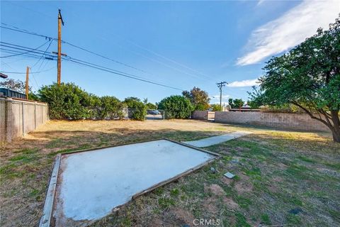 Tiny photo for 42359 52nd St, Lancaster, CA 93536 (MLS # OC25241667)