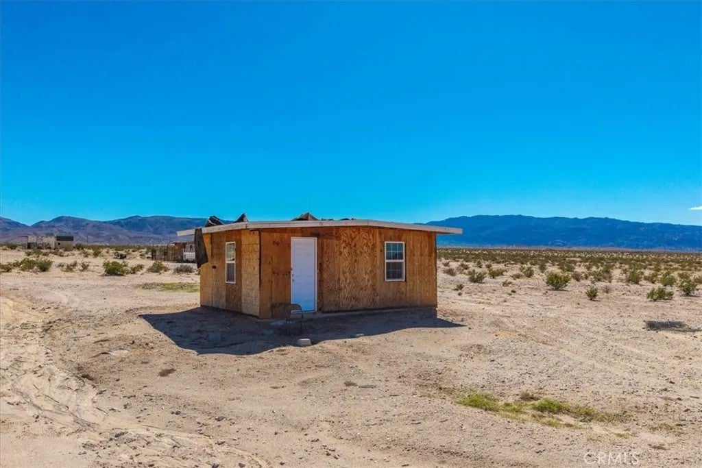 100 Cactus Jack Avenue