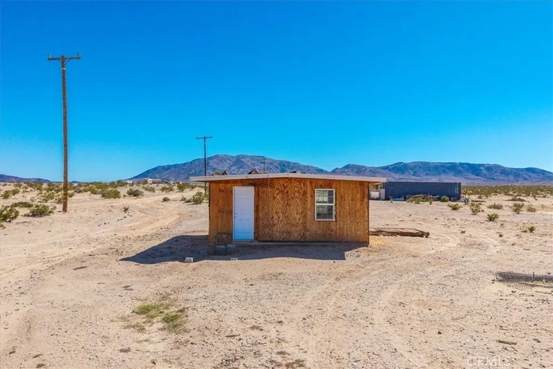 100 Cactus Jack Avenue