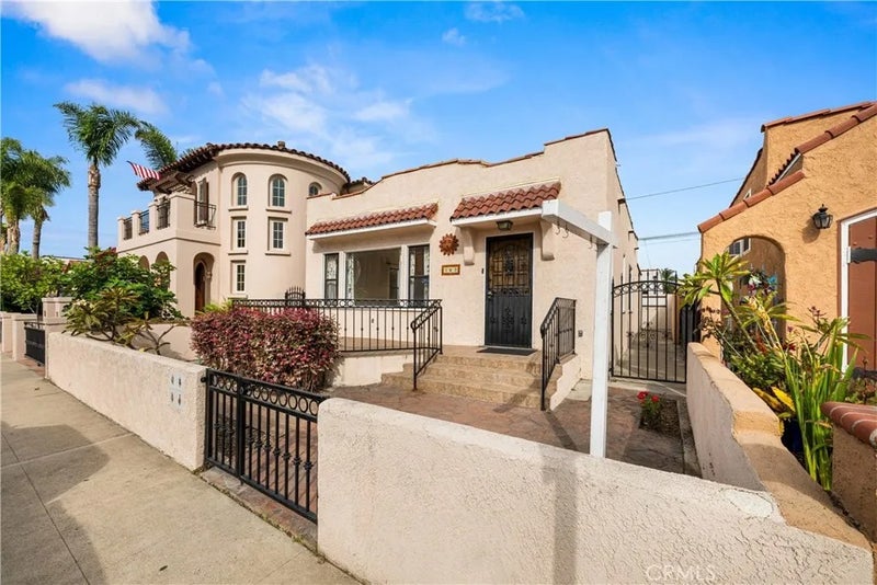 161 Santa Ana