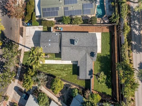 20528 Hamlin Street Winnetka CA 91306