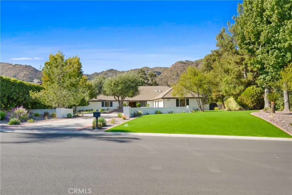 38513 Quail Ridge Drive