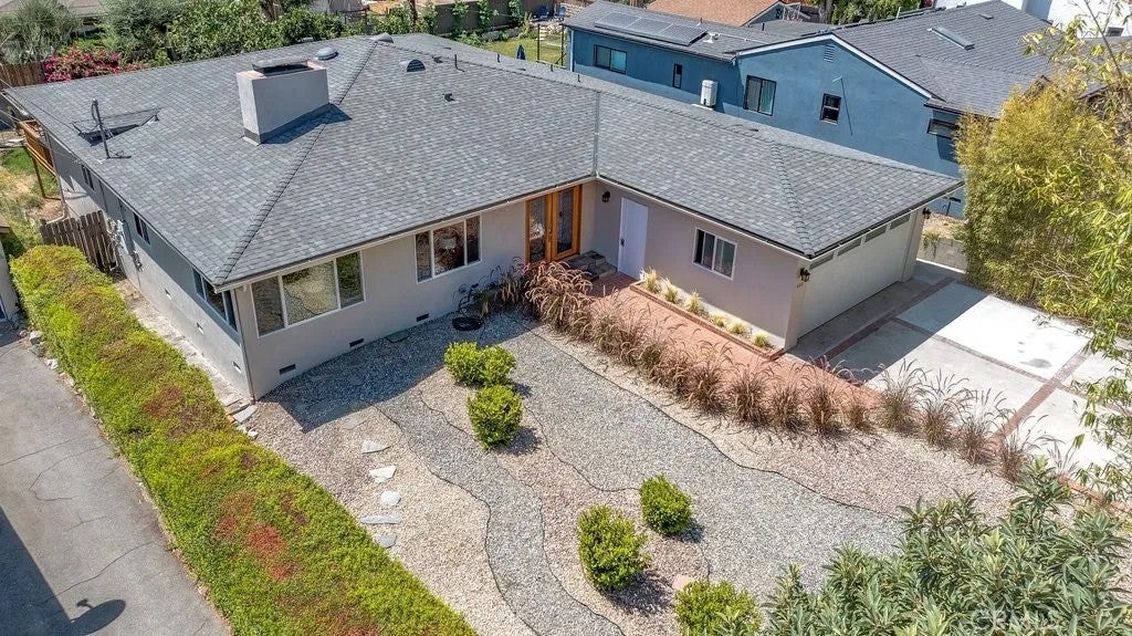 480 E Grandview