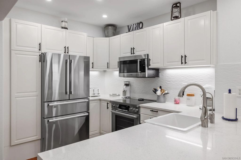 Photo of 350 K St #614, San Diego, CA 92101 (MLS # 260006761)