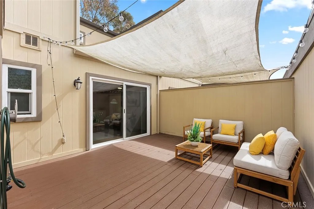 10541 Caminito Basswood
