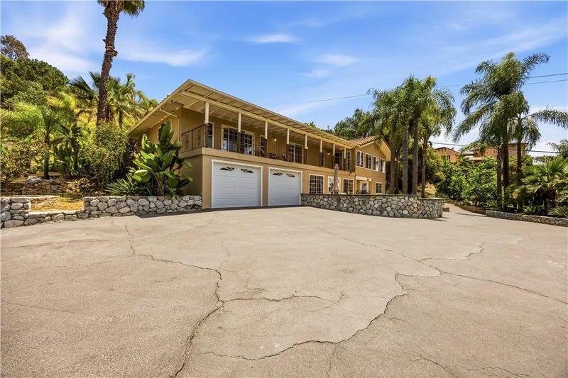 1485 Via Ladera