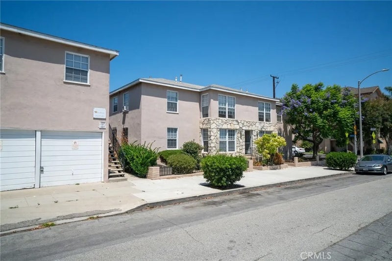 927 Belmont Avenue
