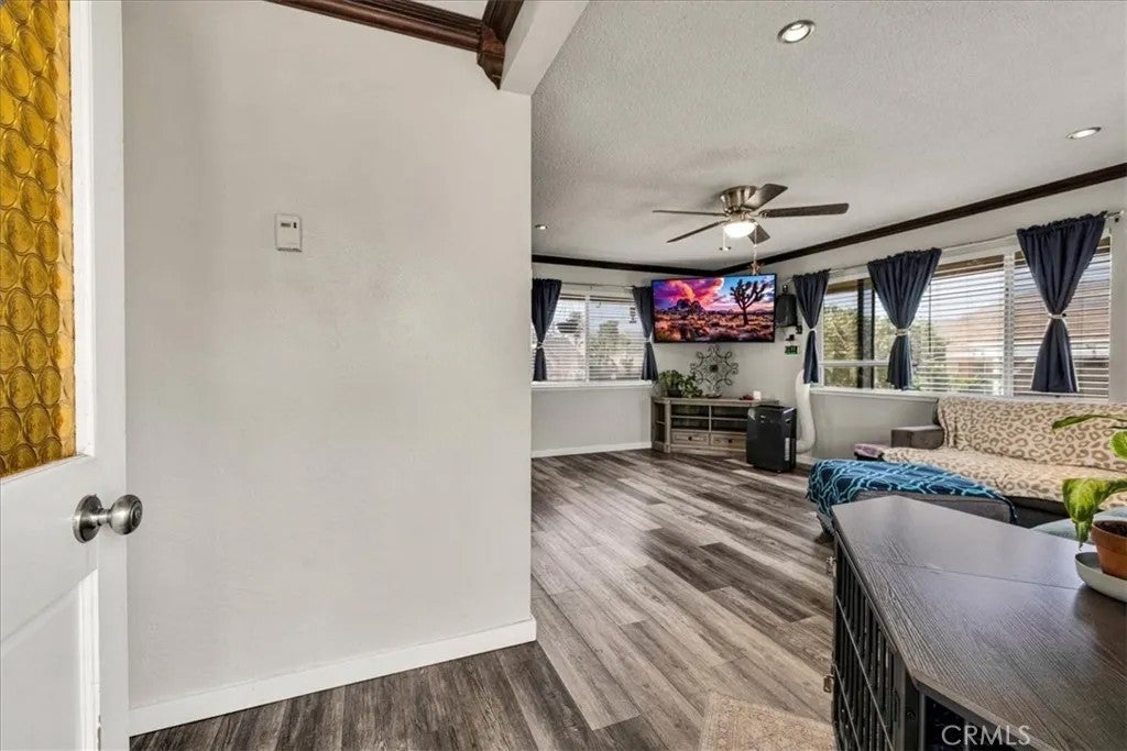 7562 Acoma Trail