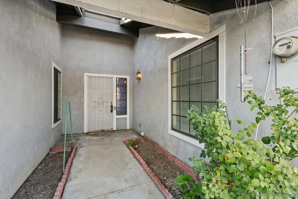 Photo of 1402 Hancock Cir, San Jacinto, CA 92583 (MLS # 260001638)