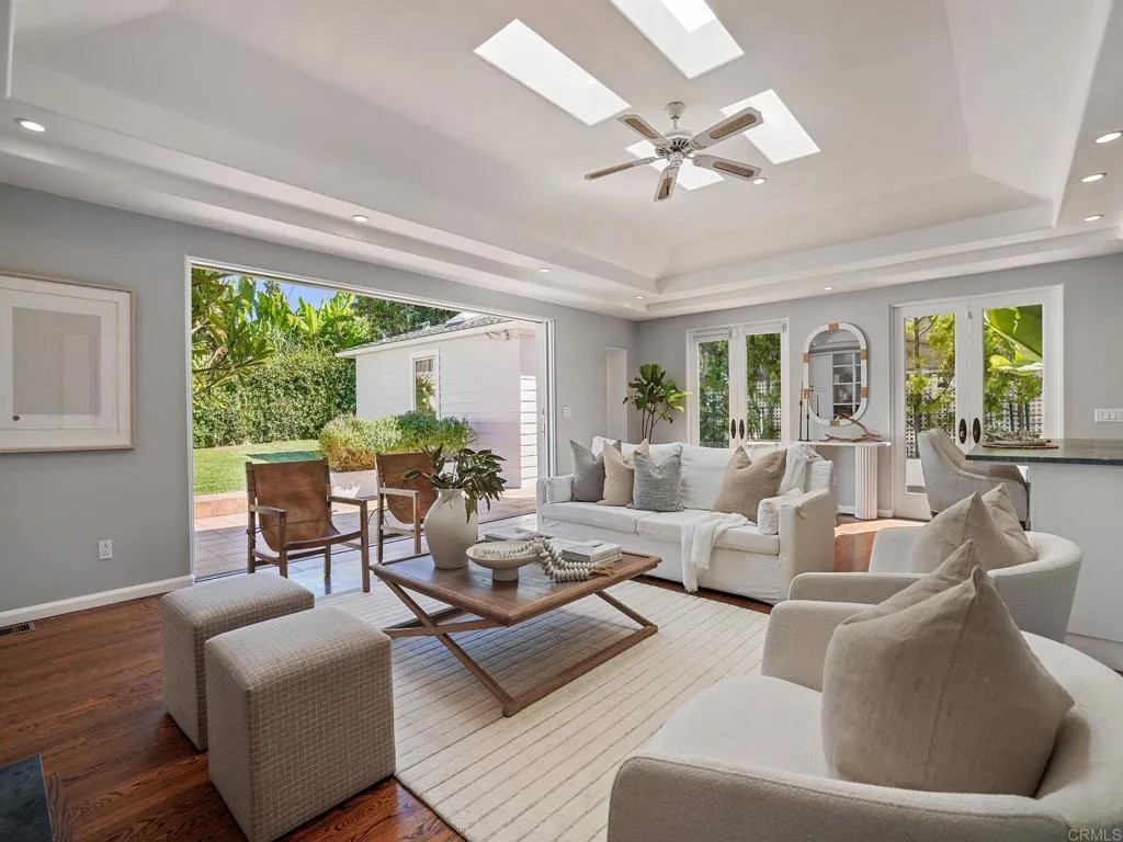 5641 La Jolla Hermosa Avenue