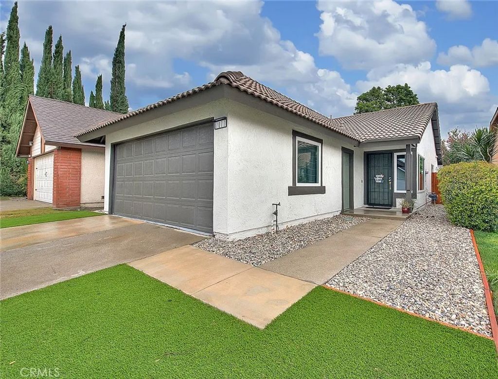 Photo of 7077 Iris Pl, Rancho Cucamonga, CA 91739 (MLS # CV26037890)