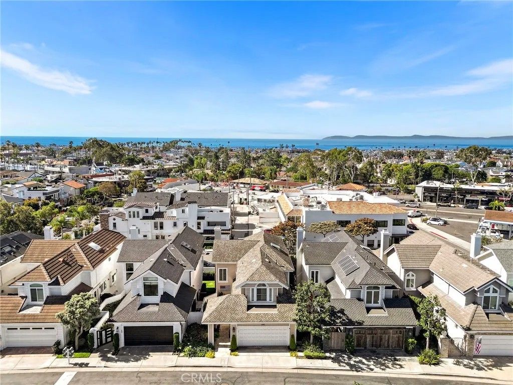Photo of 2661 Point Del Mar, Corona Del Mar, CA 92625 (MLS # NP26054523)