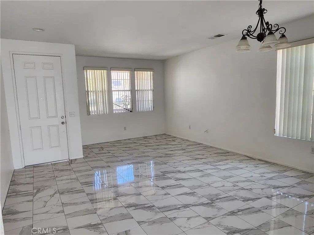 Photo of 950 Tucson Court, San Jacinto, CA 92583 (MLS # IV25197322)