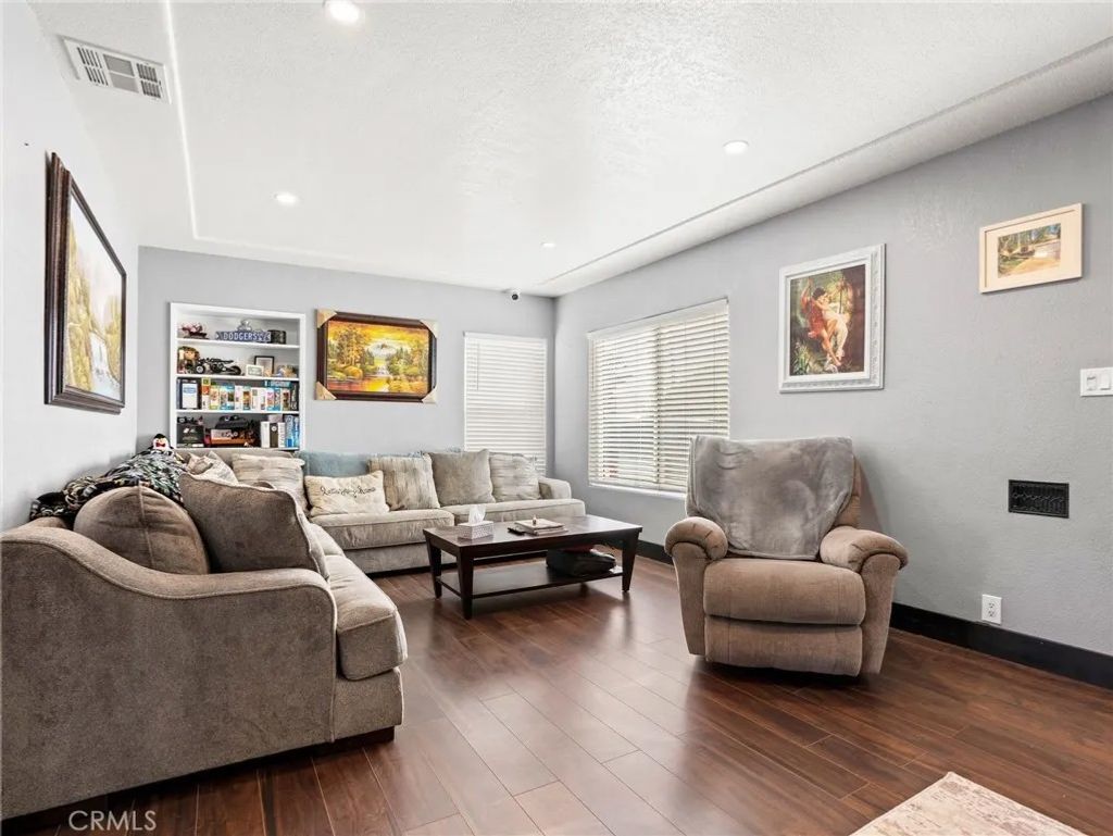 Photo of 1926 Windsor Pl, Pomona, CA 91767 (MLS # DW26095168)