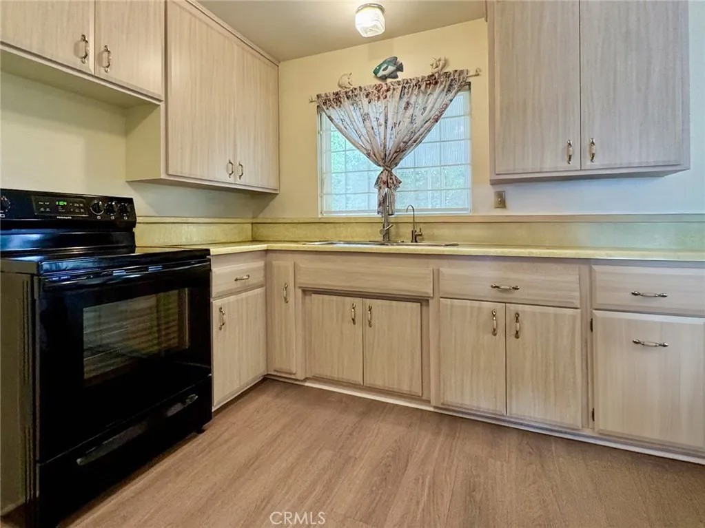 890 Costo Lane