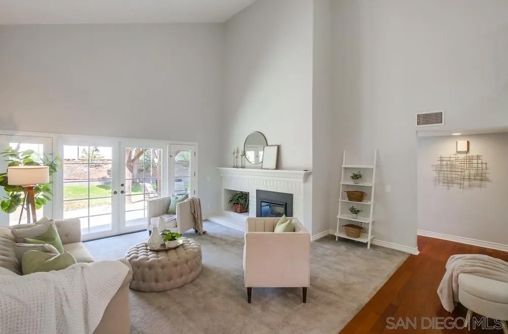 10614 Canyon Lake Dr
