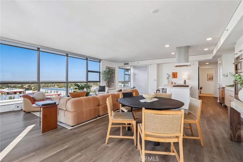 9 MacArthur Place 1507