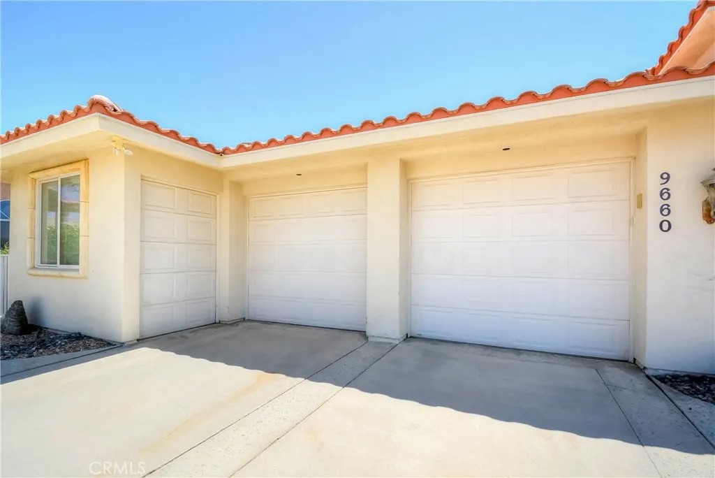 9660 Clubhouse