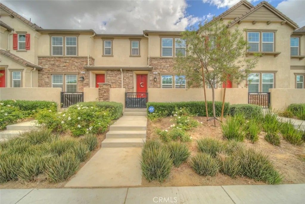 Photo of 3981 E Huntington St, Ontario, CA 91761 (MLS # TR26078361)