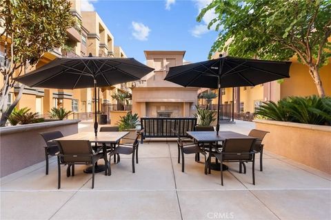Tiny photo for 201 E Angeleno Ave #426, Burbank, CA 91502 (MLS # SR25246566)
