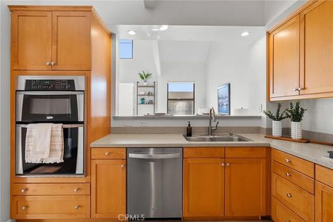 Tiny photo for 201 E Angeleno Ave #426, Burbank, CA 91502 (MLS # SR25246566)