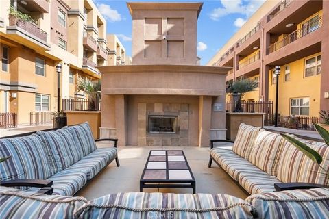 Tiny photo for 201 E Angeleno Ave #426, Burbank, CA 91502 (MLS # SR25246566)