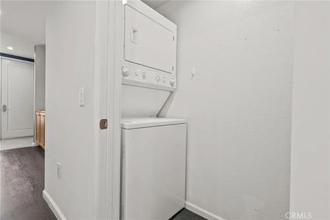 Tiny photo for 201 E Angeleno Ave #426, Burbank, CA 91502 (MLS # SR25246566)