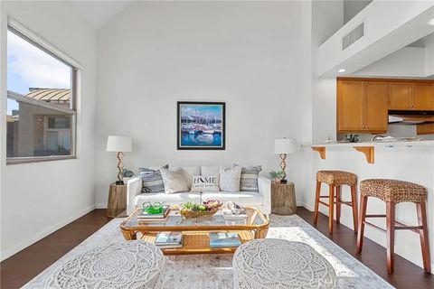 Tiny photo for 201 E Angeleno Ave #426, Burbank, CA 91502 (MLS # SR25246566)