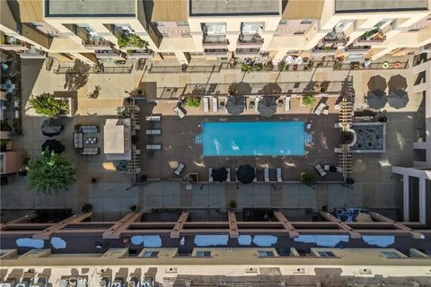 Tiny photo for 201 E Angeleno Ave #426, Burbank, CA 91502 (MLS # SR25246566)