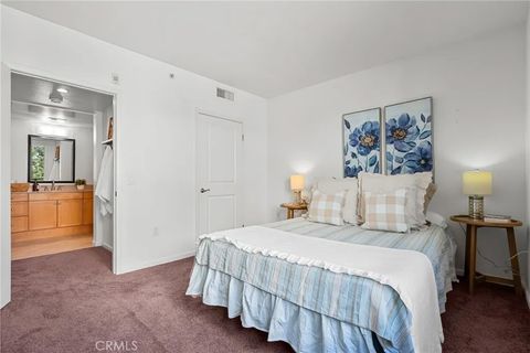 Tiny photo for 201 E Angeleno Ave #426, Burbank, CA 91502 (MLS # SR25246566)