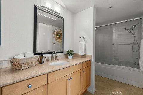 Tiny photo for 201 E Angeleno Ave #426, Burbank, CA 91502 (MLS # SR25246566)
