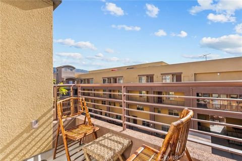 Tiny photo for 201 E Angeleno Ave #426, Burbank, CA 91502 (MLS # SR25246566)