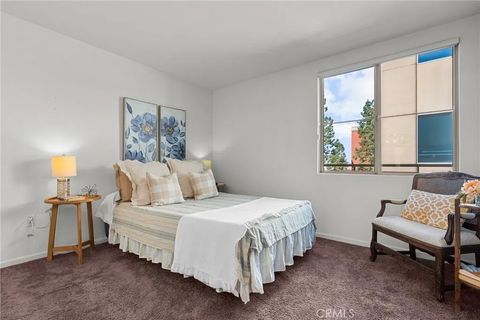 Tiny photo for 201 E Angeleno Ave #426, Burbank, CA 91502 (MLS # SR25246566)
