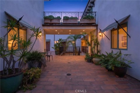 Photo of 4301 Los Feliz Blvd #12, Los Angeles, CA 90027 (MLS # OC26053073)