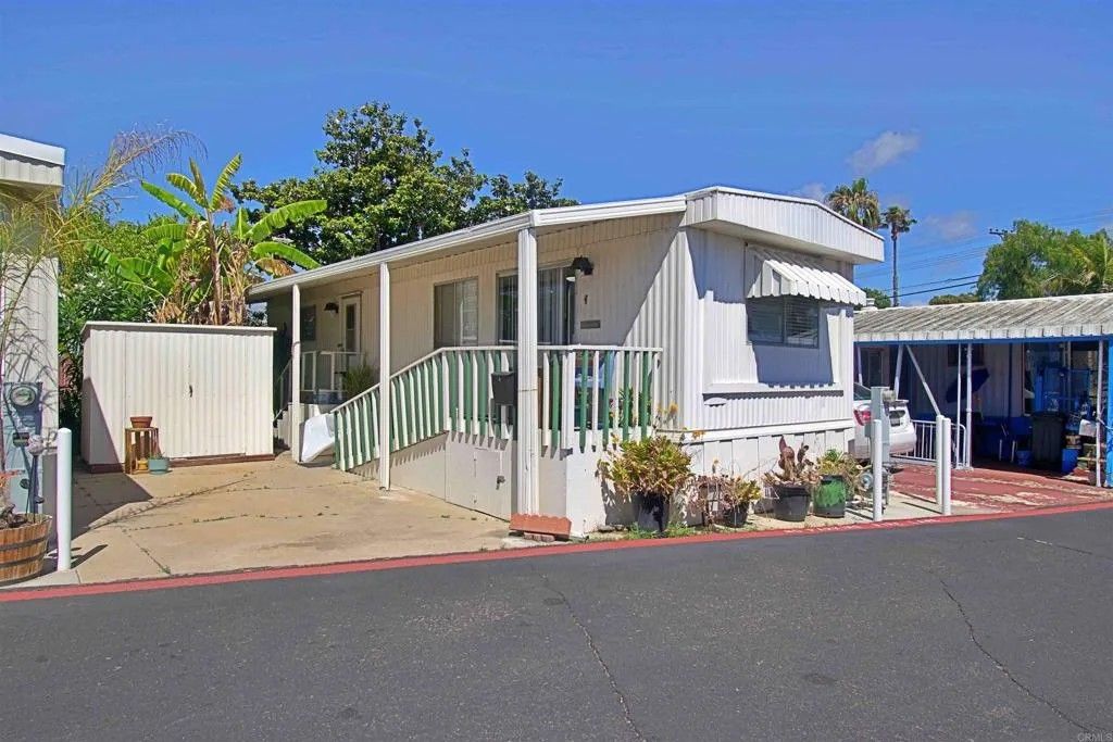 Photo of 731 G ST #A5, Chula Vista, CA 91910 (MLS # PTP2603932)
