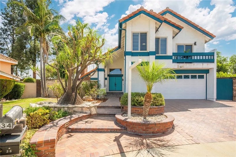 34 Mesa Ridge Drive