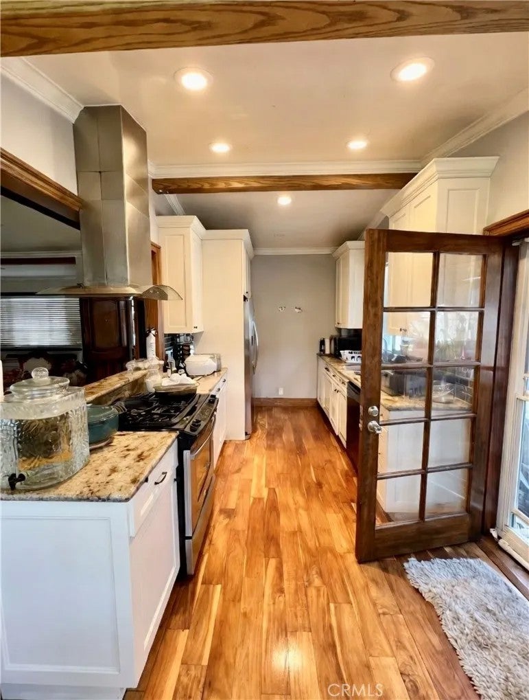 446 S Lowell