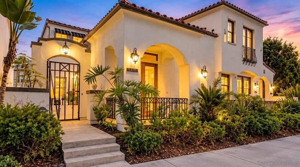 2985 FARRAGUT RD, SAN DIEGO, CA 92106 - Image 2b4e38f5a47576992f08b1c48164d9fc/3074636354