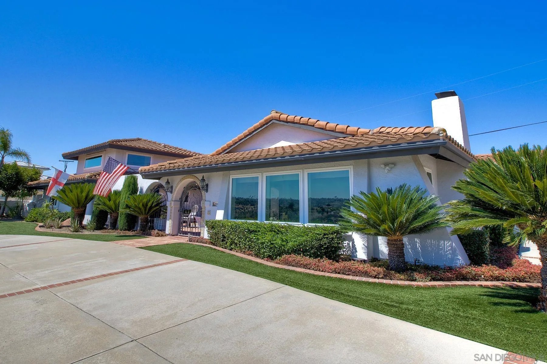 2064 Santa Margarita Dr.