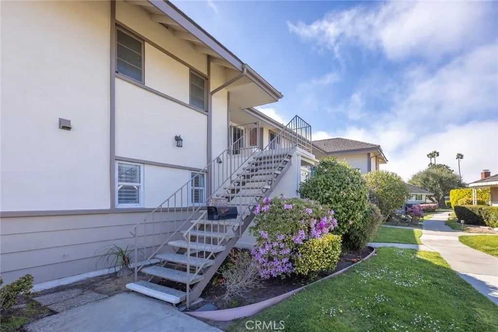 Photo of 23026 Nadine Circle #B, Torrance, CA 90505 (MLS # SB25269366)