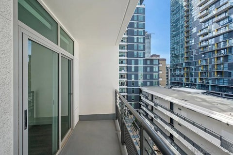Tiny photo for 425 W Beech Street #721, San Diego, CA 92101 (MLS # 260021966)