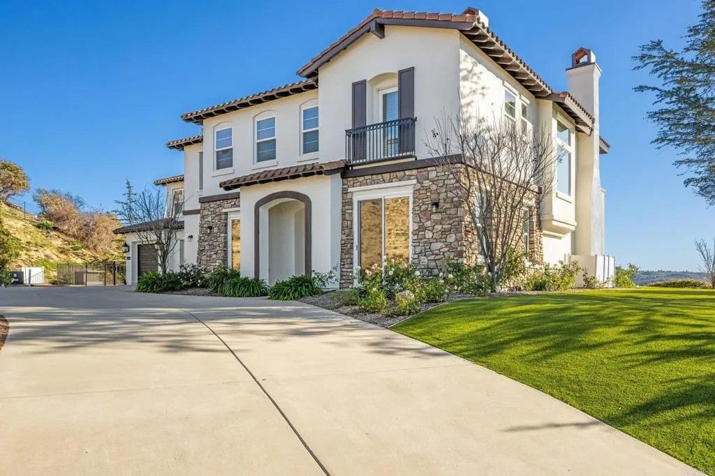 Photo of 30809 Chateau Haut Briant, Bonsall, CA 92003 (MLS # NDP2509648)