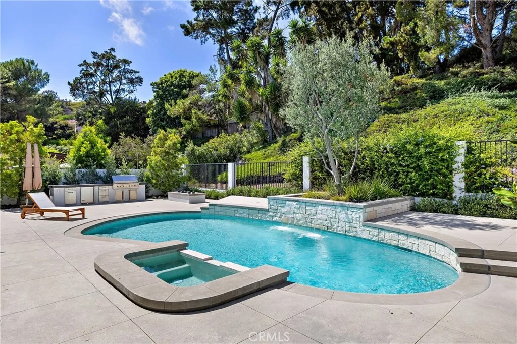 27171 Calle Delgado